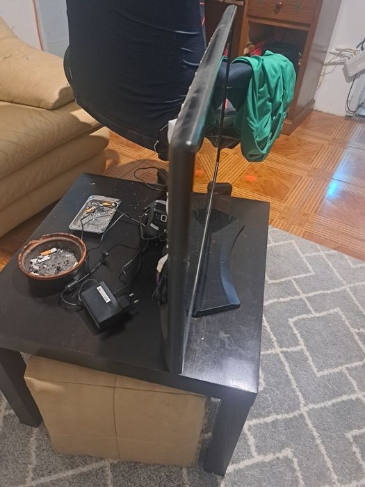 Tv Samsung  em bom estado