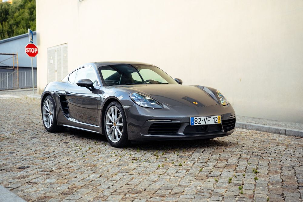 Porsche 718 Cayman