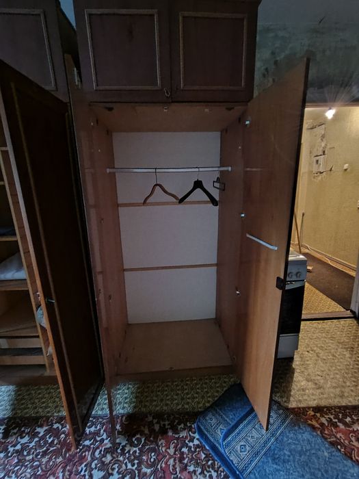 Шкафы двухдверные