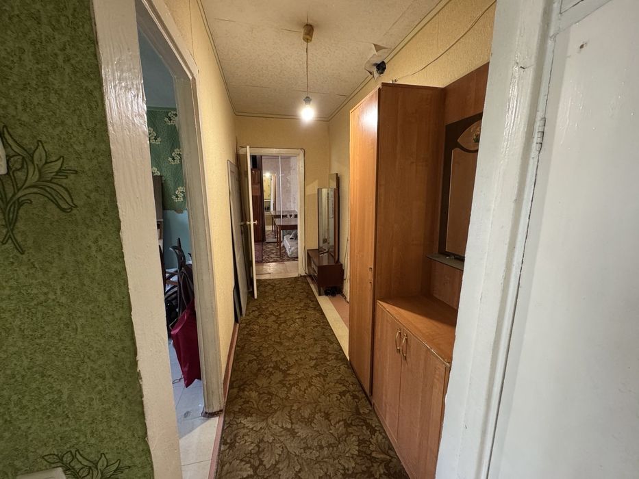 Продам чешку 2к квартиру на Кирова 54 кв м