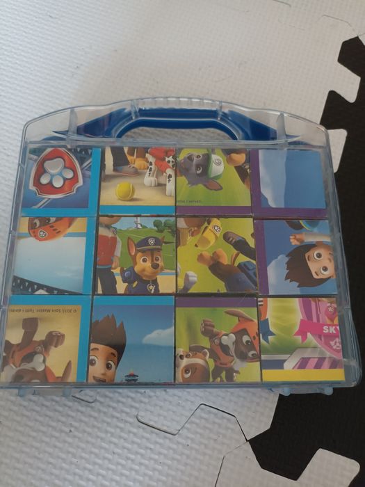 Klocki, puzzle psi patrol w walizce