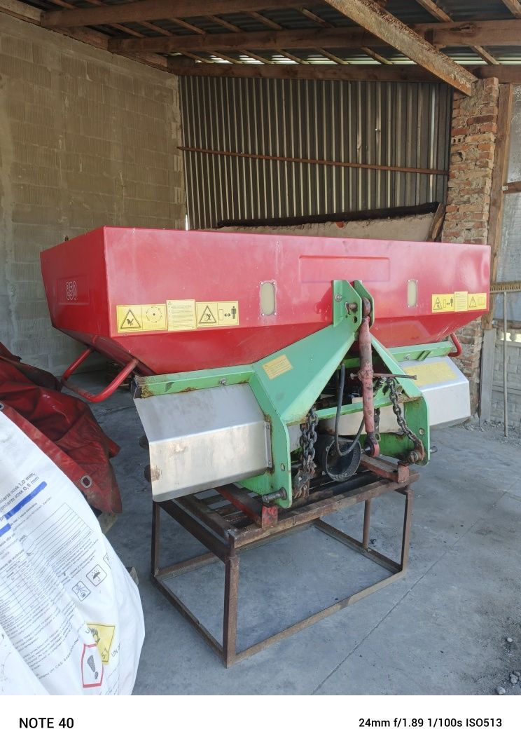Rozsiewacz Nawozu Agromet Pilmet 850