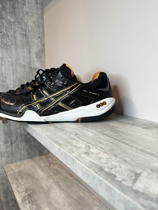 Кросівки ASICS Gel-Blade 3 – чорні з жовтими акцентам