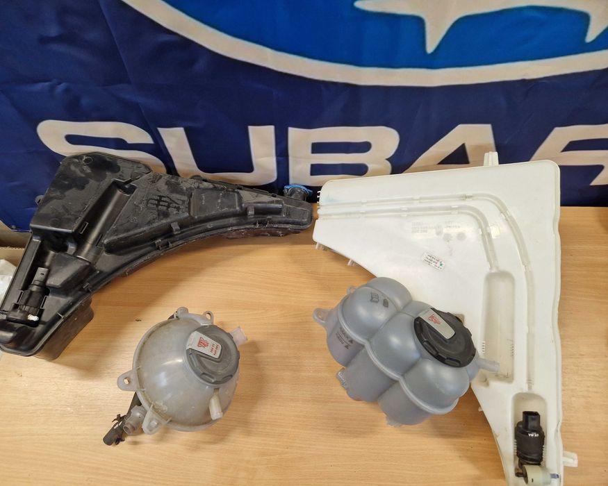 Бачки розширювача омивача до AudiQ7. Q5 2017-2024