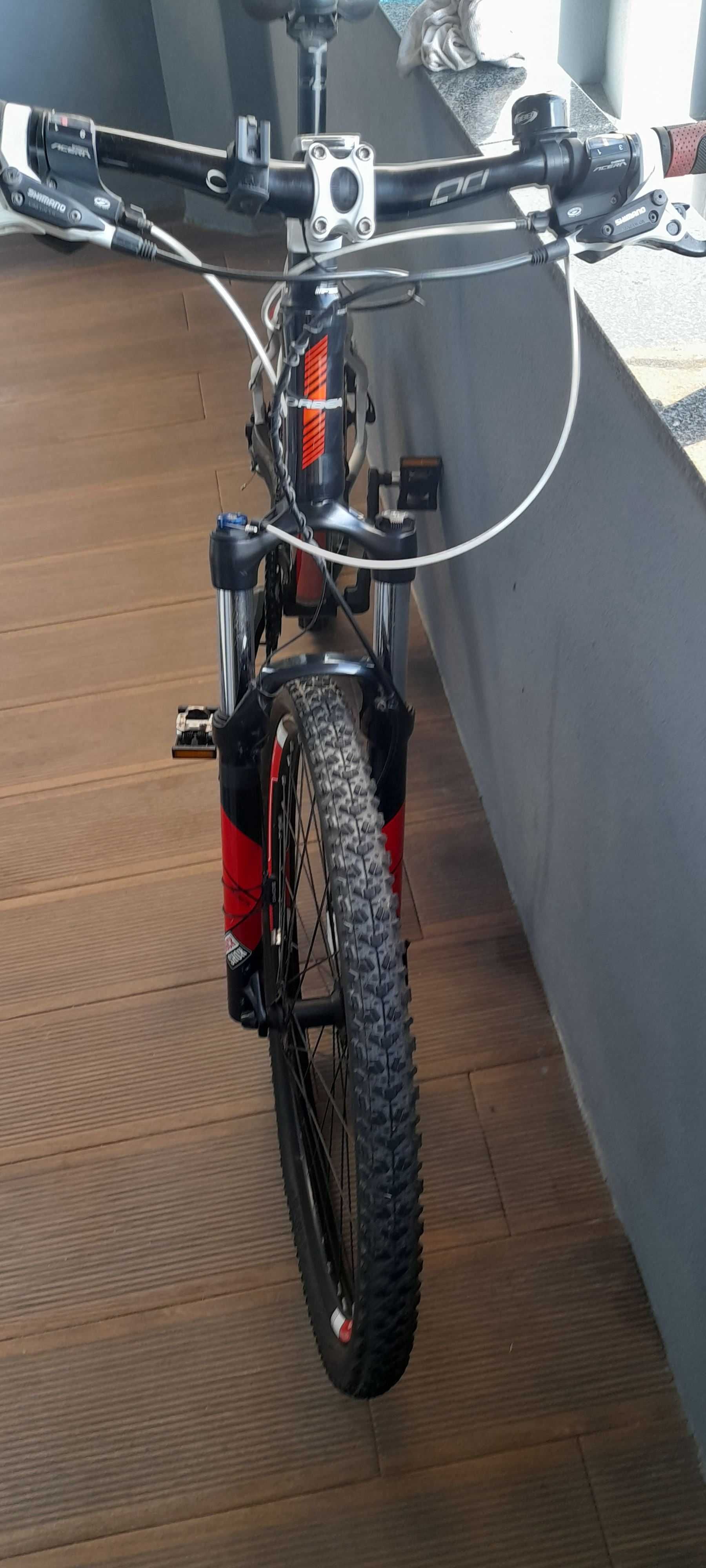 Bicicleta BTT Orbea em excelente estado
