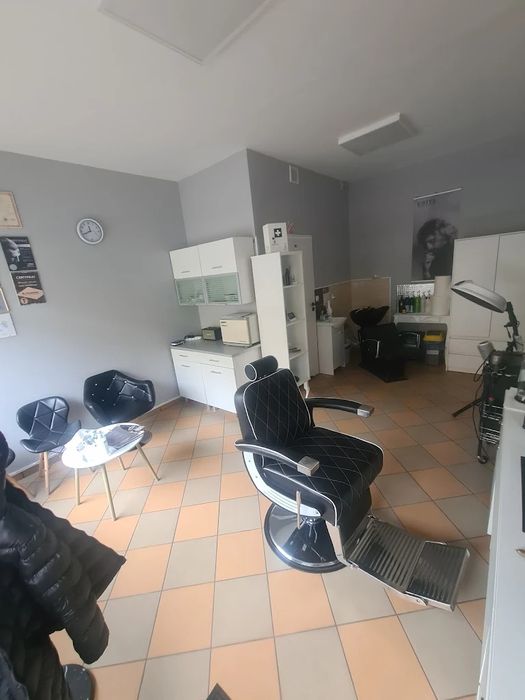 Sprzedam wyposażenie salonu barberskiego / Odsprzedam działający barbe