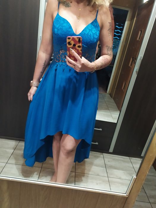 Sukienka koktajlowa, asymetryczna