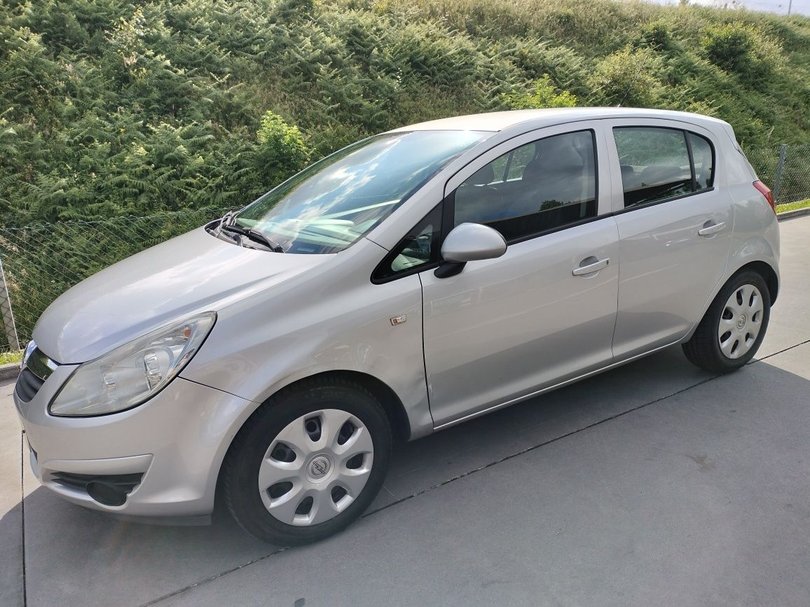 Opel corsa D 174000km