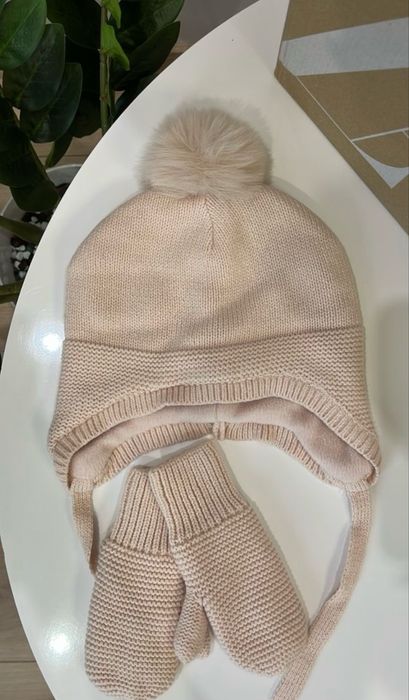 Зимова шапка hm для дівчинки