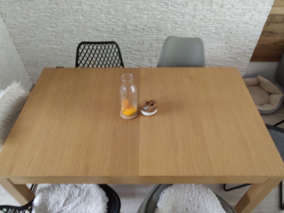 Stół IKEA Bjursta