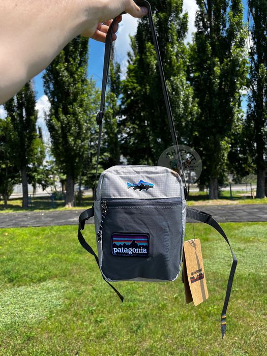Сумка через плече | месенджер PATAGONIA (квадратна, сіра з патчем)