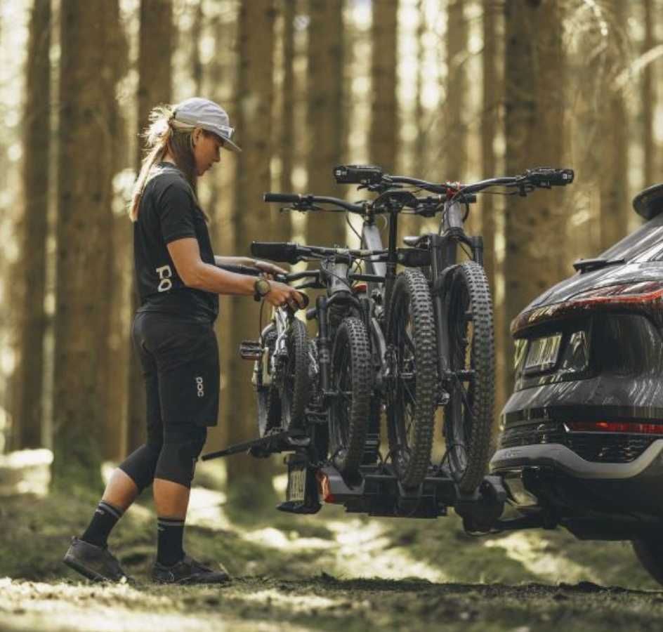 Thule EasyFold 3 bagażnik rowerowy na hak holowniczy 3 rowery 945100