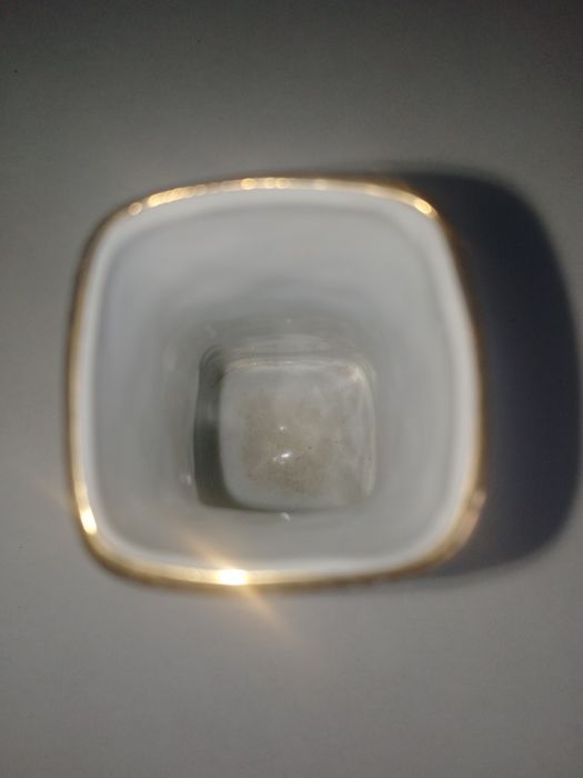 Продаються фарфорові вироби ГДР.