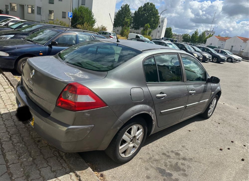Renault Megane cinzento diesel