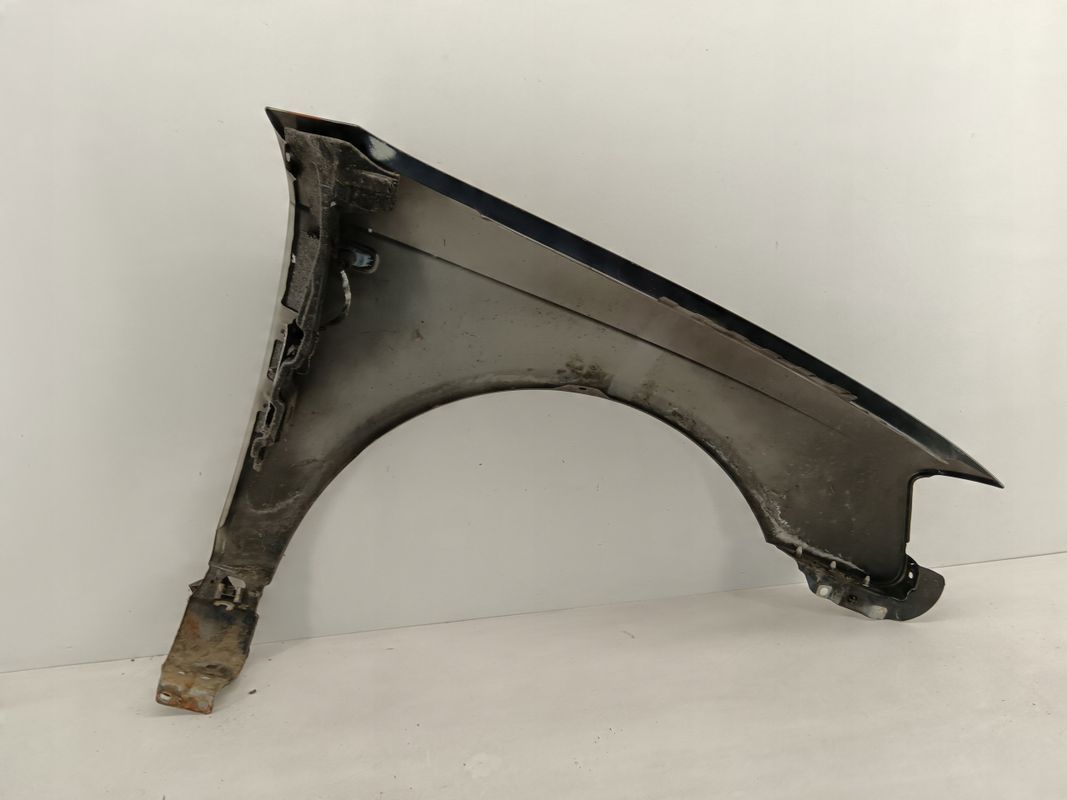 Błotnik Lewy Przedni Audi A3/8p 03-05 Lz9l