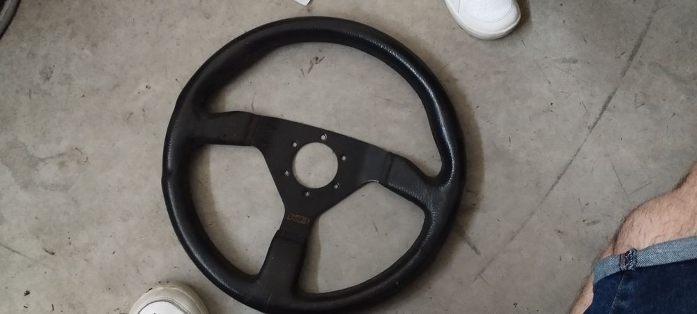 Volante desportivo KD