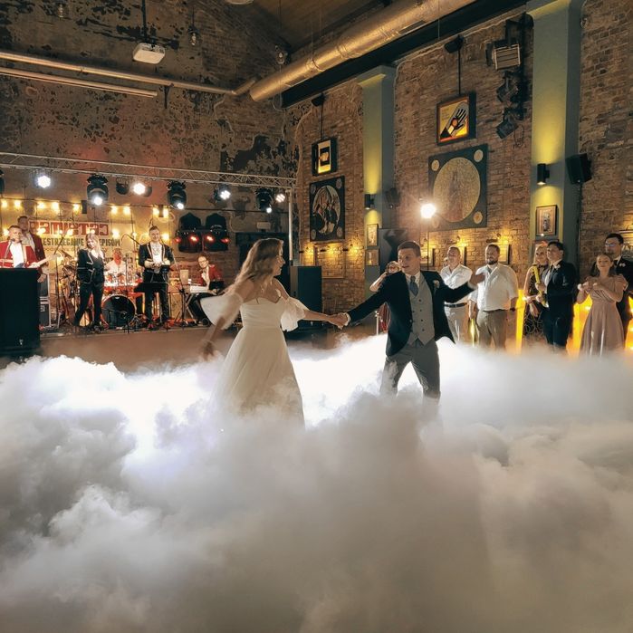 Fotobudka 360/Fotobudka Klasyczna/Napis Miłość/Ciężki Dym/Wiatraki Isk