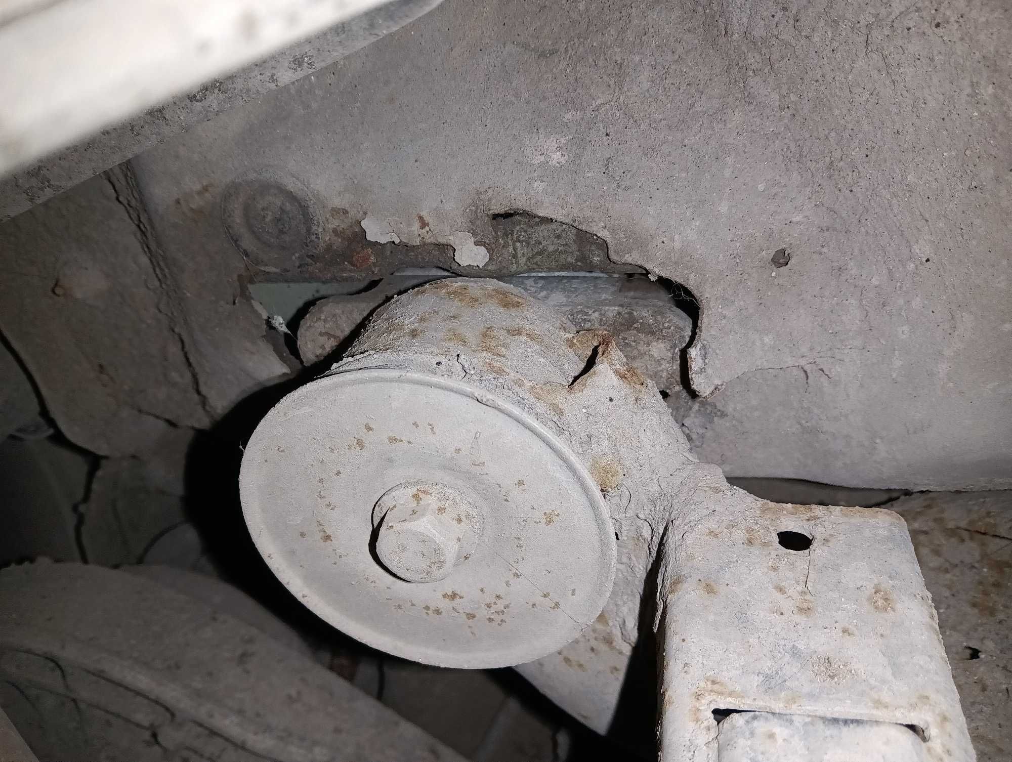 Naprawa Wyrwanego mocowania Sanek Wzmocnienie Podłogi wózka BMW E46 36