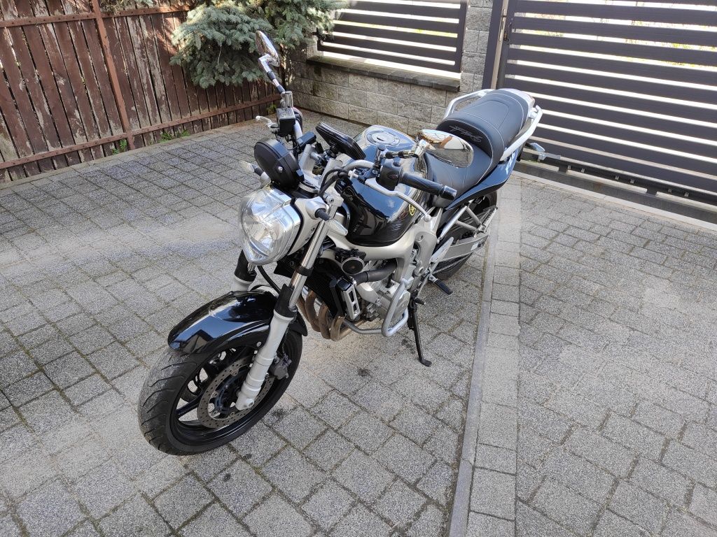 Yamaha FZ6 (Fazer)