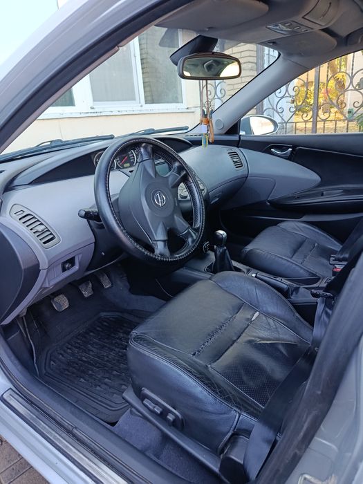 Продам автомобиль  Ниссан примера