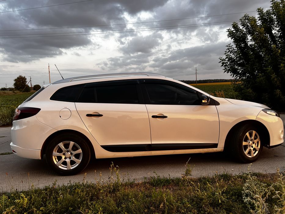 Продам рено меган 3 2010 року автомат Renault Megane 3