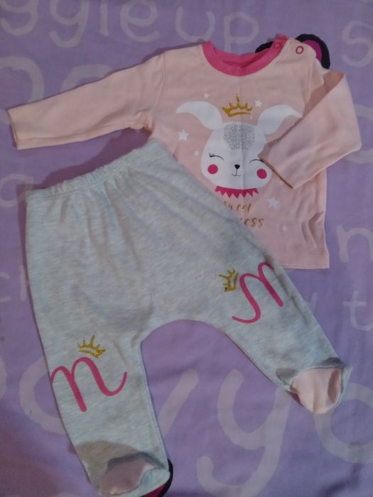 Костюмчики на дівчинку від 3 до 6 місяців