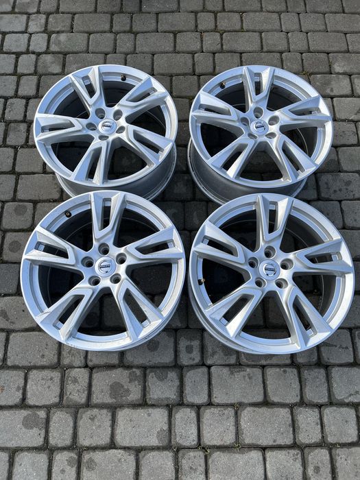 Alufelgi 5x108 18 cali Volvo XC90 S40 V40 xc60 v60 v90 v70 otwór 67.1