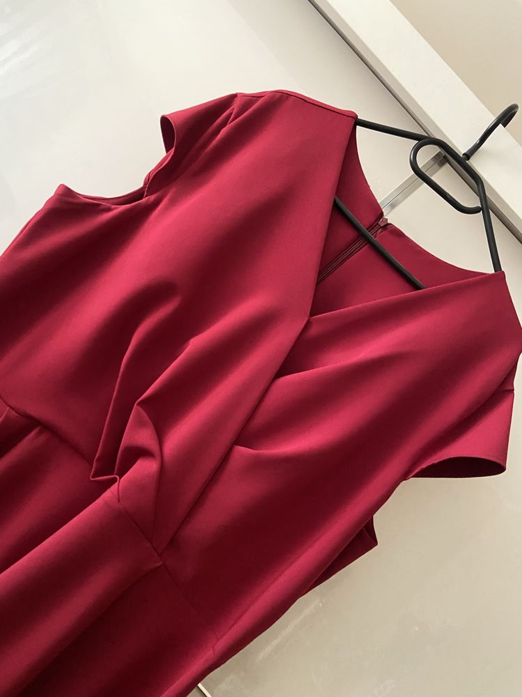 Sukienka wieczorowa bordowa plus size