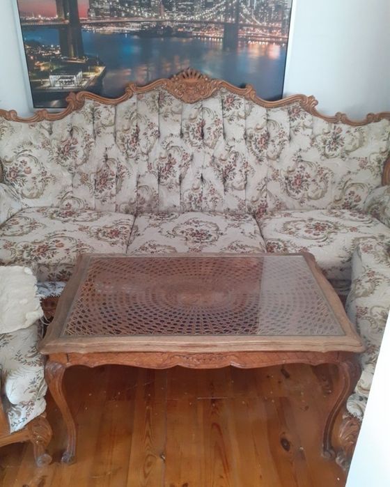Śliczny komplet ludwikowski .