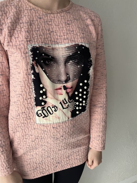 Рожева туніка.