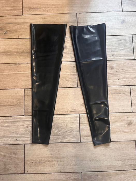 771/ Pończochy M latex 0.4 mm z paskami pod stopy stirrups