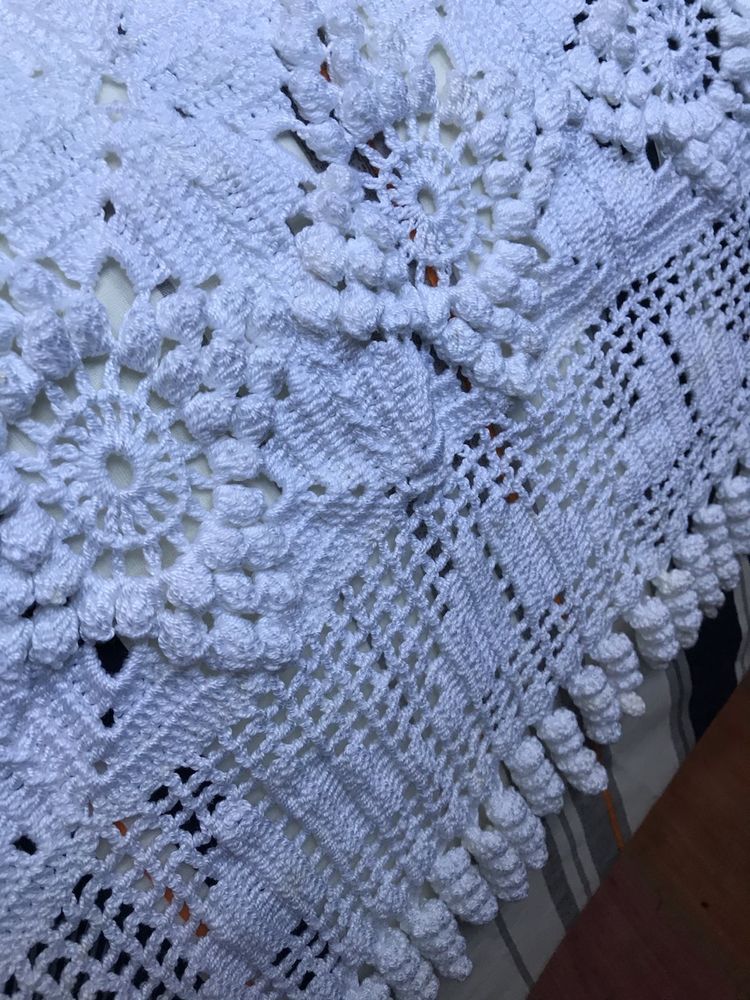 Colcha de crochet feita à mão nova