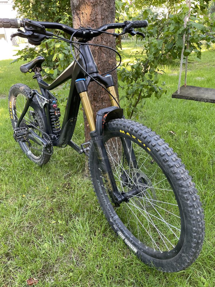 Giant Glory - DH full, dirt, freeride, enduro