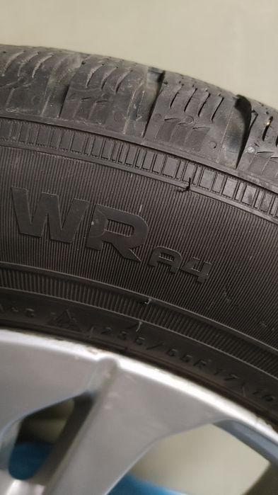 Opony Zimowe Nokian WR A4  235/55/17  zima