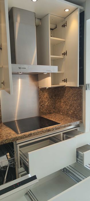 Kuchnia SieMatic Premium. Meble kuchenne Biały mat. AGD Bosch Siemens
