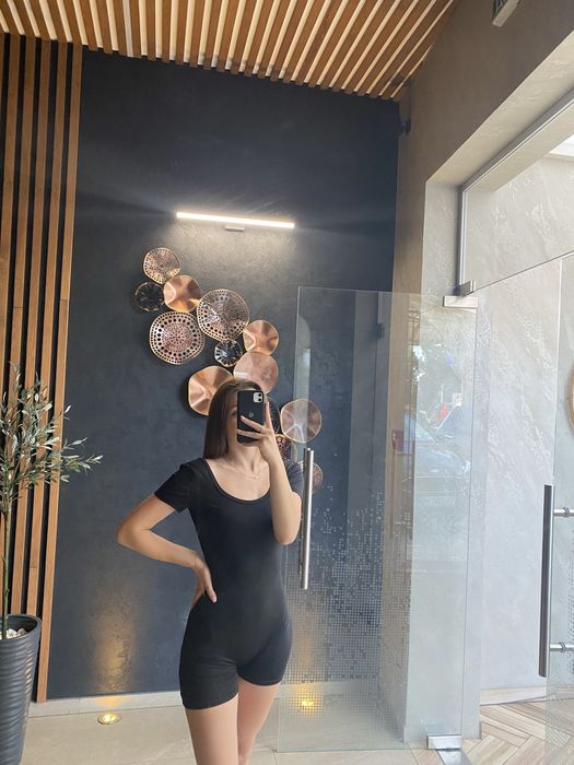 Комбез чорний, відкрита спинка