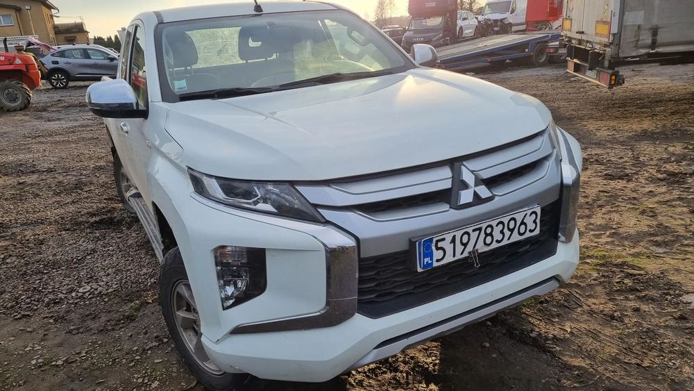 Mitsubishi L200 L200 4-OSOBOWY Niski Przebieg 42 tyś km