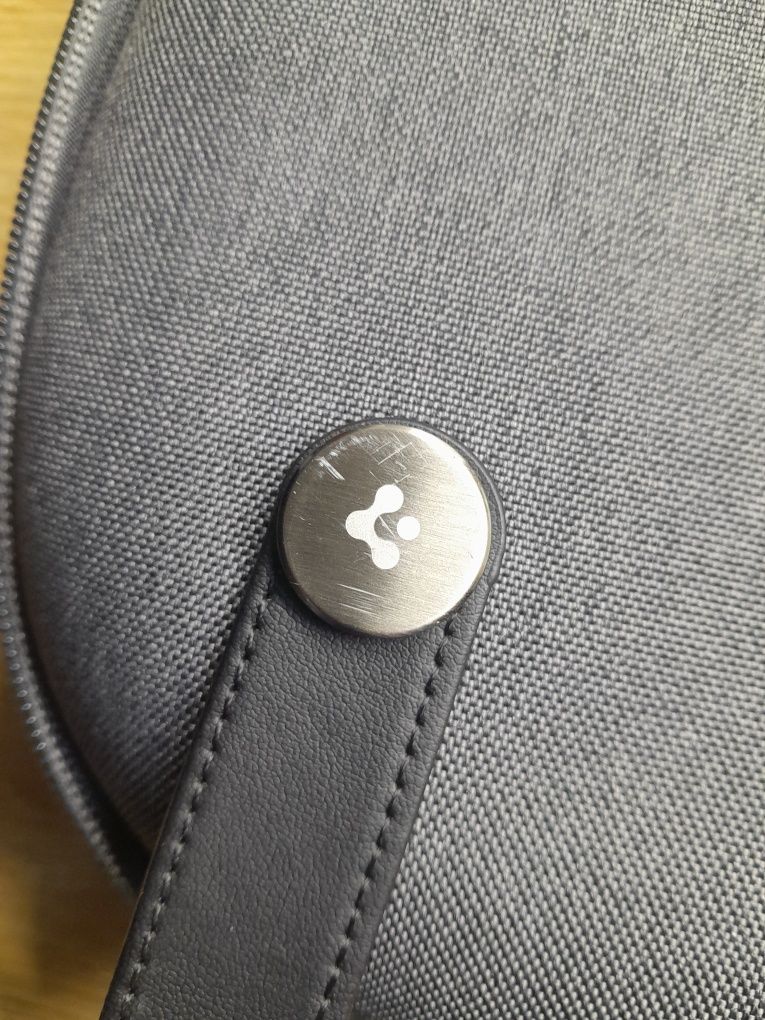 Etui spigen kompatybilne z airpods max szare
