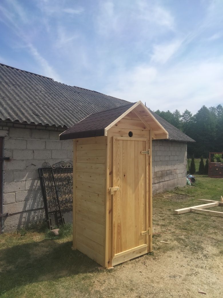 Toaleta, WC , wychodek drewniany