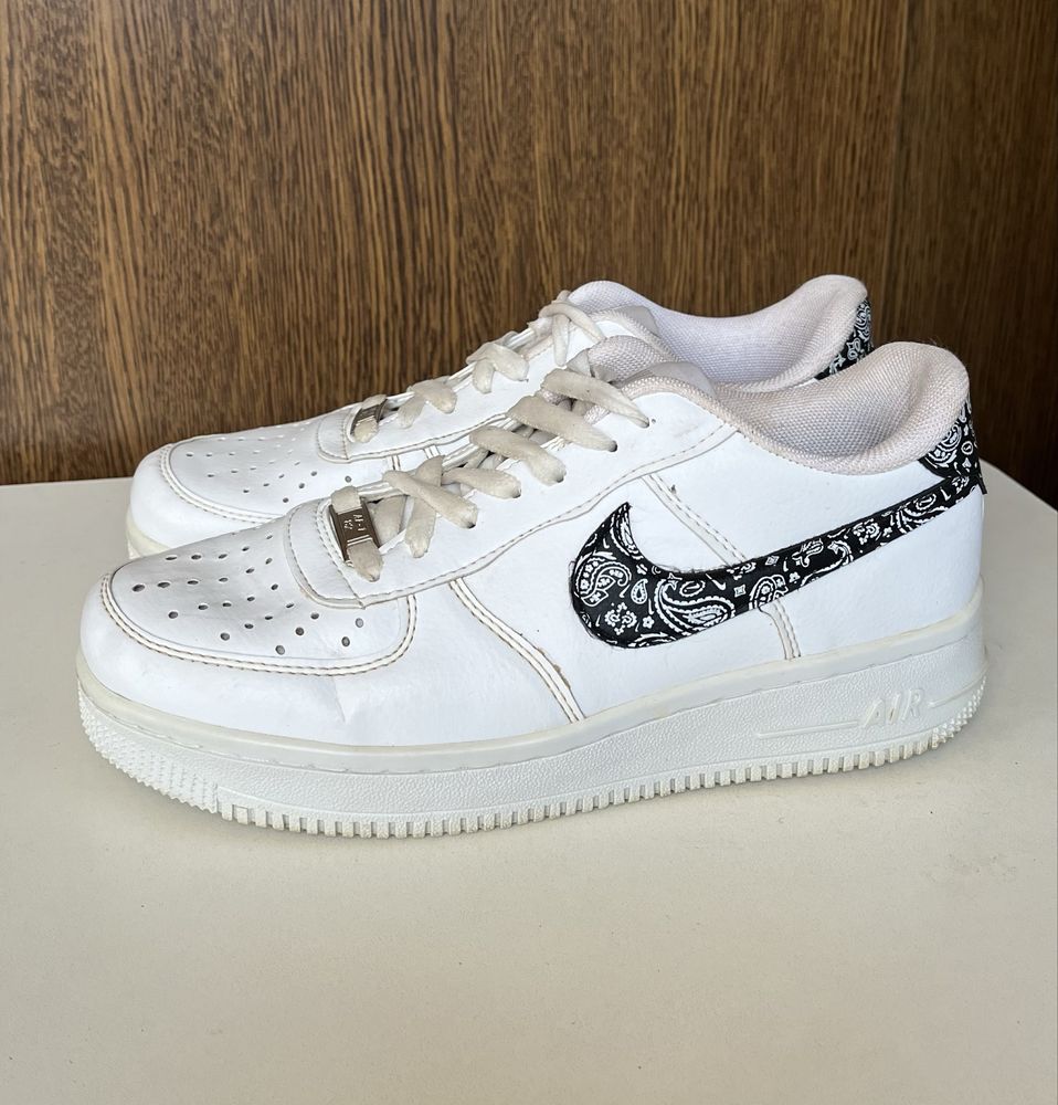 Фирменные шикарные кроссовки Nike air 39 размер, 25 см