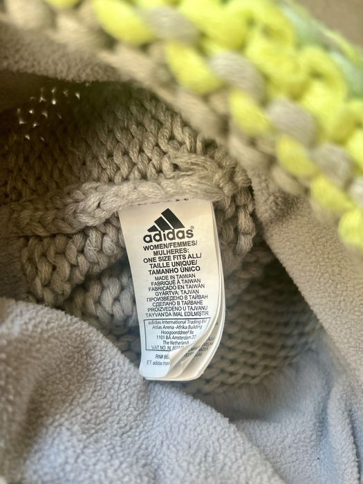 Gorro Adidas como Novo