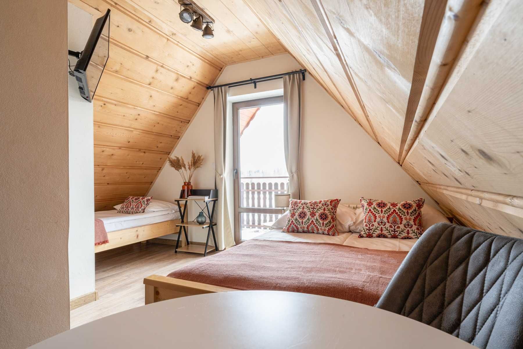 Noclegi Zakopane - POKOJE i DOMKI u Kamińskich - 6-12.07 i od 23.07