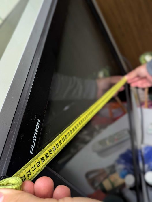 Телевизор Lg Flatron с пультом