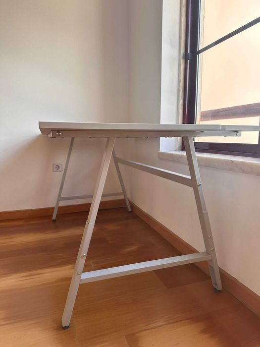 Mesa de escritório IKEA UTESPELARE – seminova