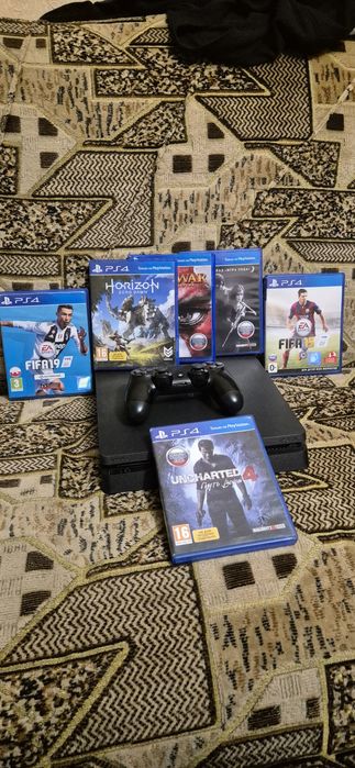 Продам ps4 slim с дисками