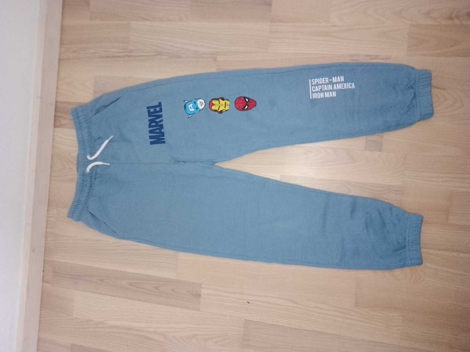 Spodnie niebieskie Marvel