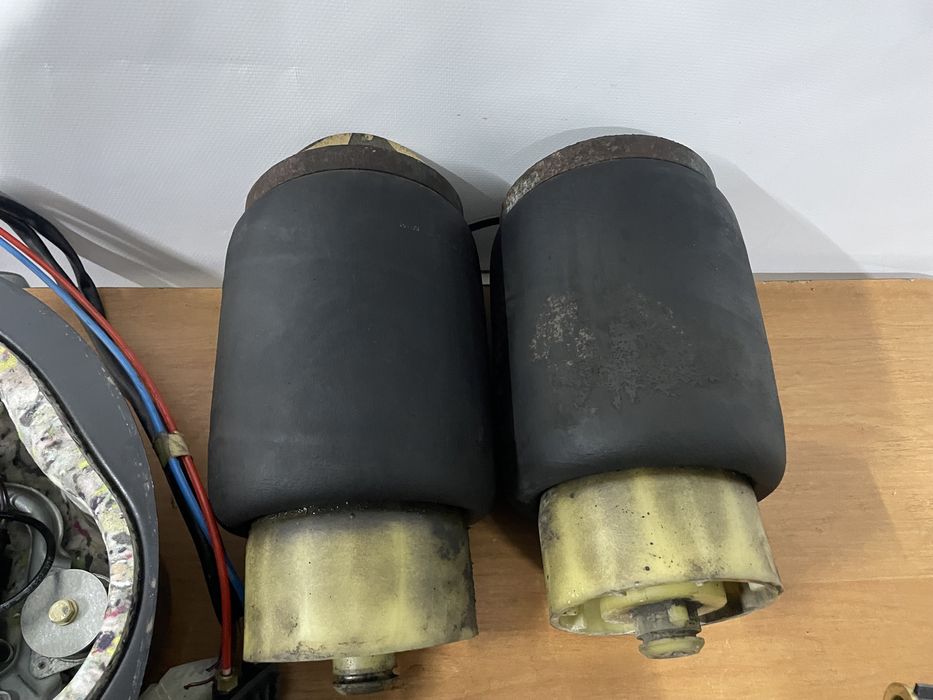 Бмв х5 е53 пневмо компресор балон