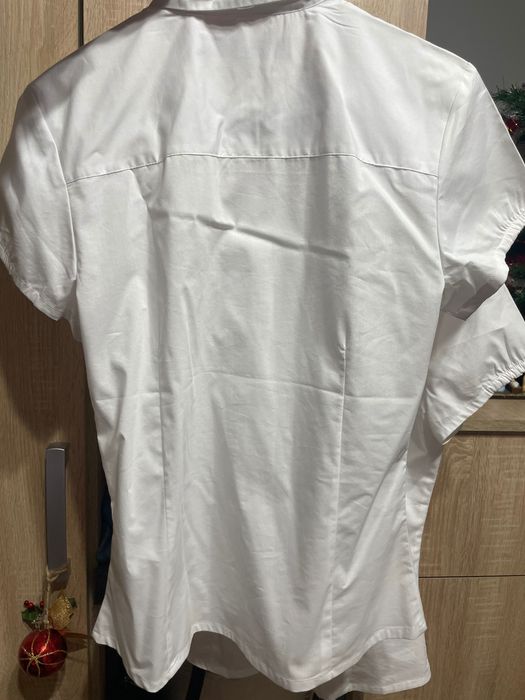 Wizytowe koszule dla bliźniaczek