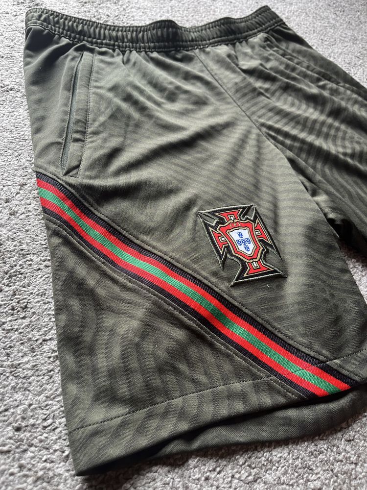 Calcoes de treino da selecao 2020/2021