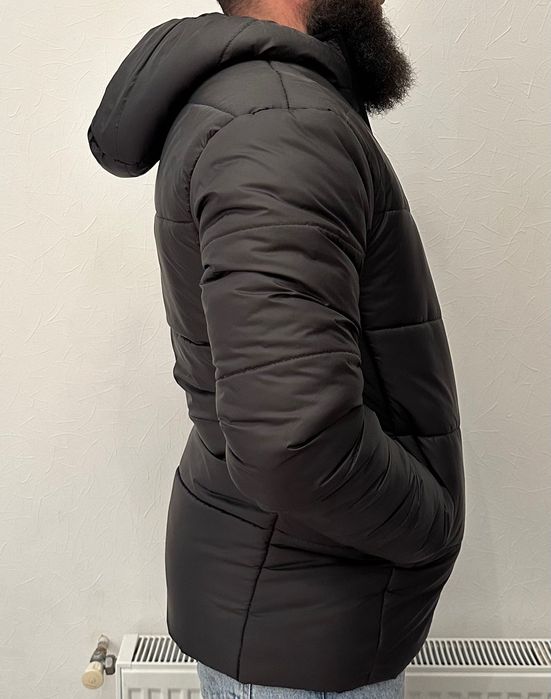 Чоловіча зимова куртка з технологією omni-heat на підкладці